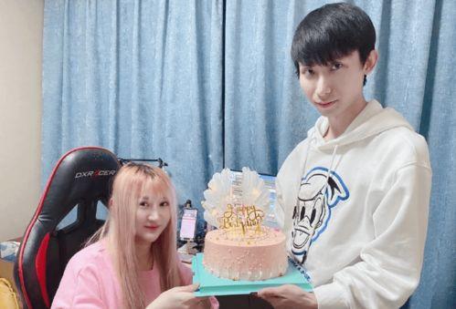 元梦最新爆料情侣是谁,揭秘当红明星神秘情侣身份